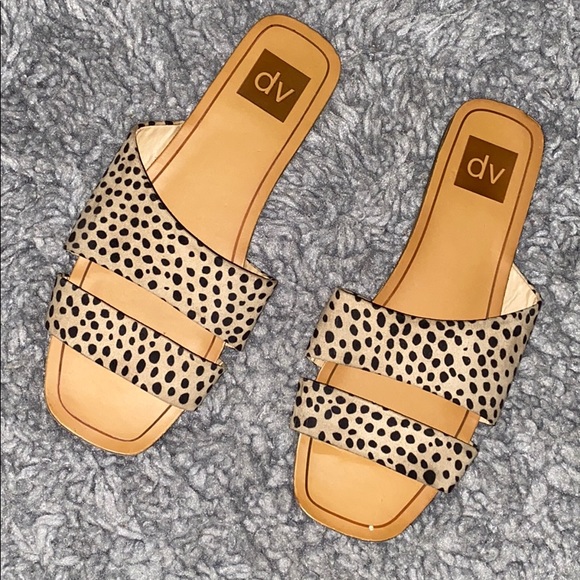 Dolce Vita sandals💜 - Picture 3 of 4